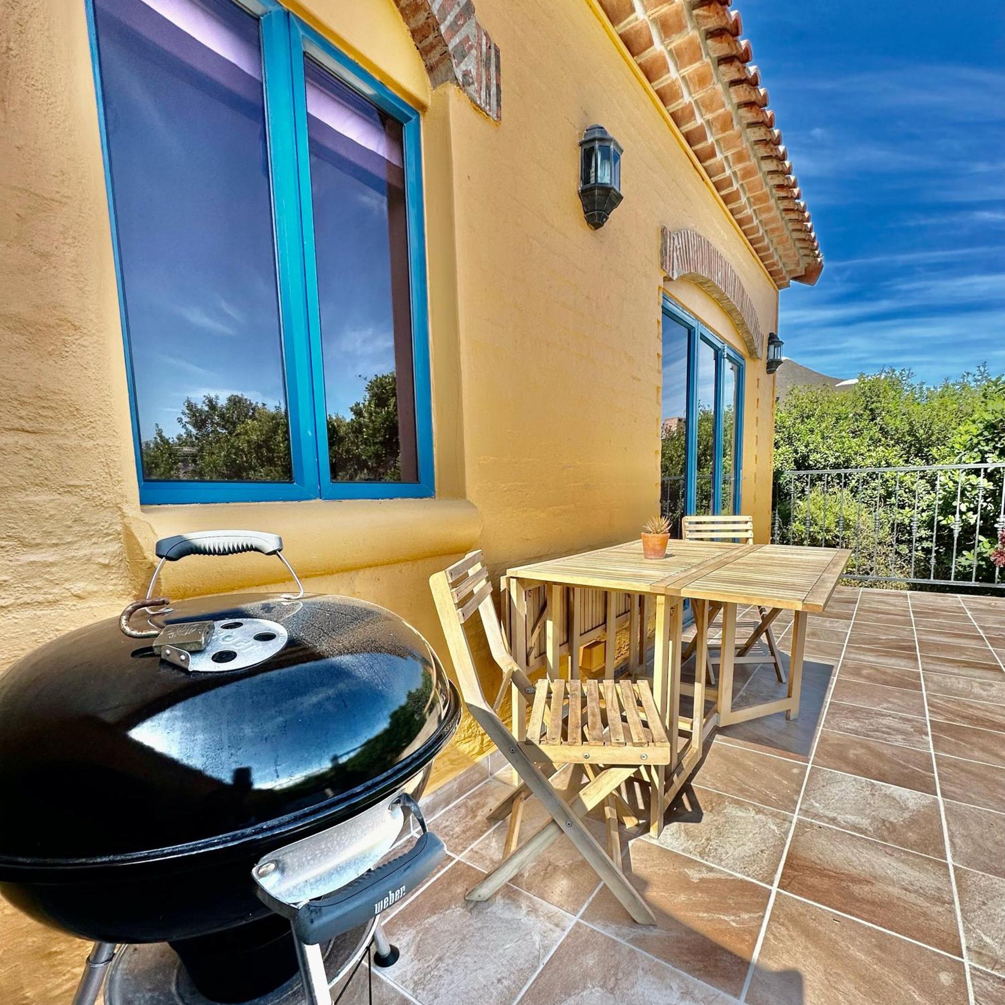 Sunset Beach Holiday Accommodation Cape Town Exterior foto