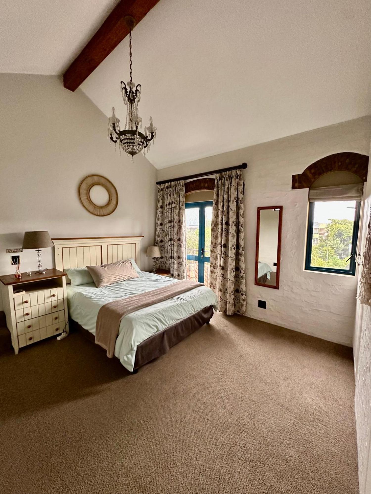 Sunset Beach Holiday Accommodation Cape Town Exterior foto