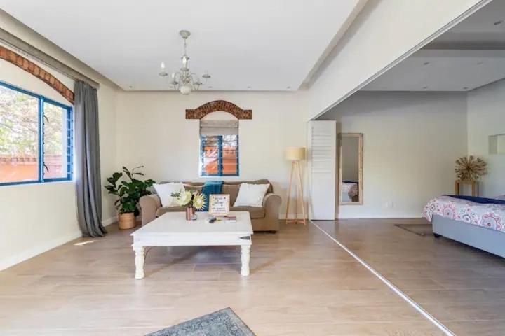 Sunset Beach Holiday Accommodation Cape Town Exterior foto